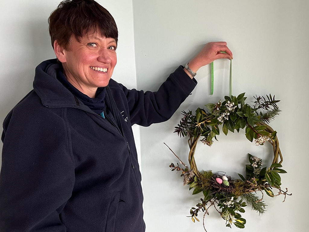 AR Spring wreath 1024x768.jpg